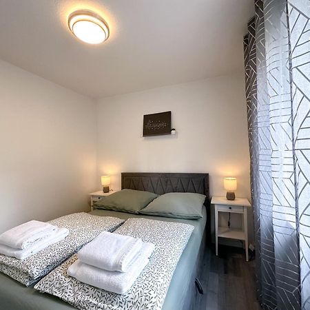 Stilvolles, Frisch Renoviertes 2Zi Apartment Mit Kueche Und Balkon In Kliniknaehe Bad Oeynhausen Eksteriør bilde